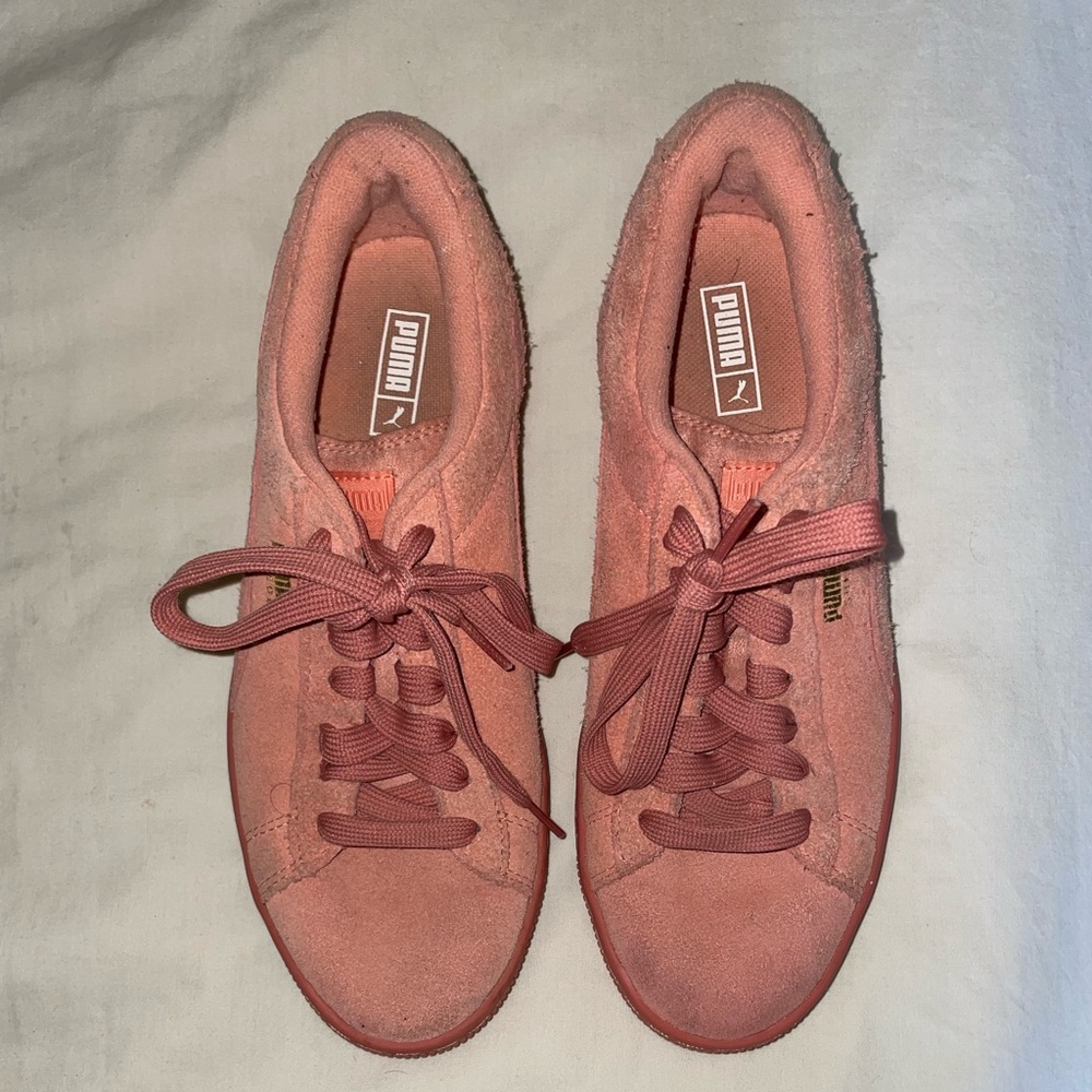 PUMA shoes - Picture 2 of 2